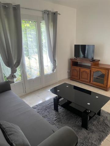 فيلا Petite Maison Frepillon المظهر الخارجي الصورة